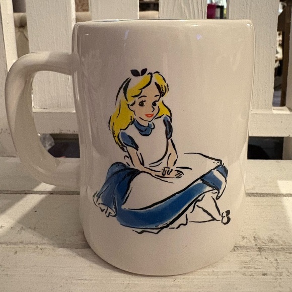 Rae Dunn/Disney Alice in Wonderland Mug with Black Tag - Picture 3 of 4